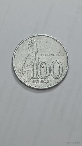 Индонезия 100 рупий 2001 года .