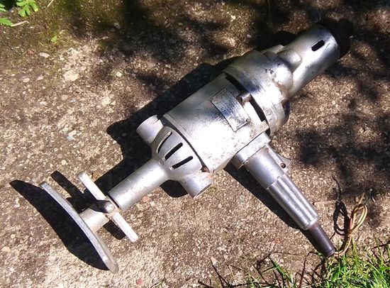 СССР - инструмент строителя коммунизма: дрель, электросверлилка И28А (один из первых экземпляров - #5)