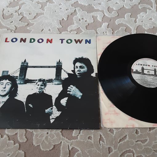 WINGS - 1978 - LONDON TOWN (UK) LP
