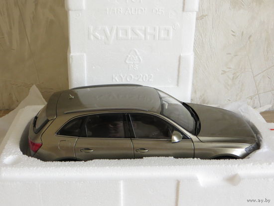 Модель AUDI Q5 (Kyosho 1:18)