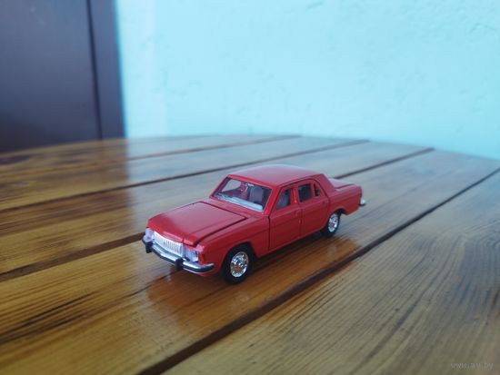 Волга 3102,цвет красный ,СССР ,на комментарии не отвечаю ,старт 100 руб