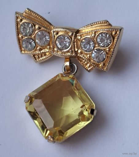 Брошь Бант с кристаллом цитринового цвета. Чехословакия