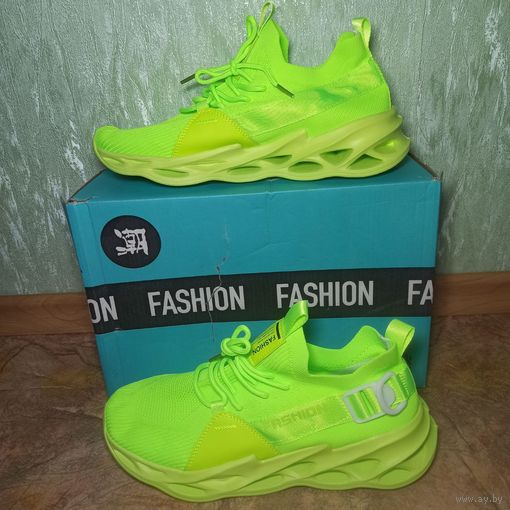 Кроссовки мужские 42 размер