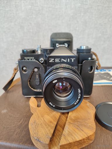 Фотоаппарат Зенит ТТL  Helios 44 M Распродажа коллекции