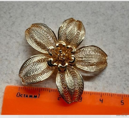 Винтажная брошь. Филигрань.