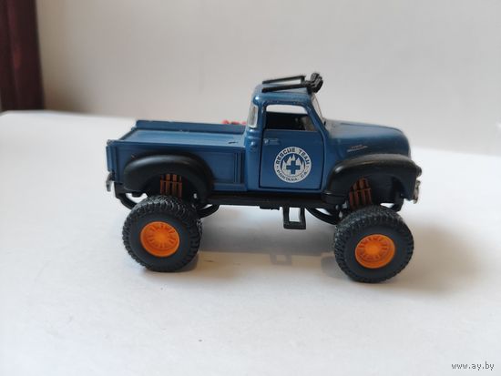 Автомобиль chevrolet 3100