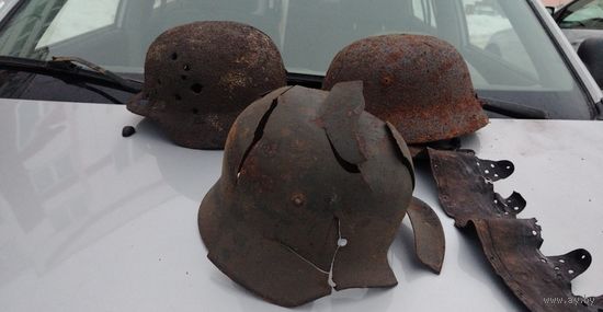 Каски М35, одним лотом