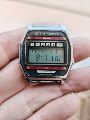 Часы электроника 54