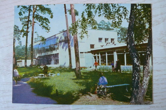 Прибалтика, Латвийская ССР, Универмаг в Саулкрасты; чистая.