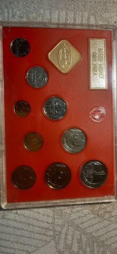 Банковский набор СССР 1990(Л) год...ВСКРЫВАЛСЯ....