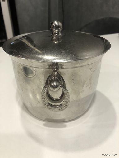 Ведёрко с крышкой для льда