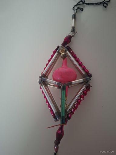 Монтажная елочная игрушка