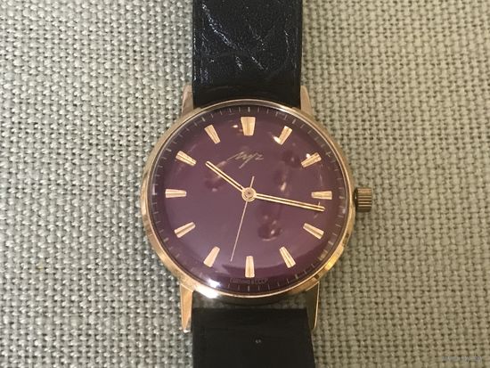 Часы Луч состояние отличное ,