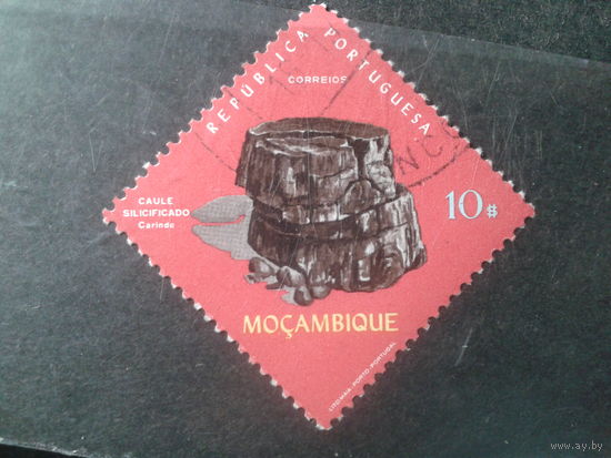 Мозамбик, колония Португалии, 1971. Окаменелое дерево