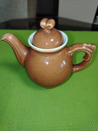Чайничек керамический. КЛЕЙМО.