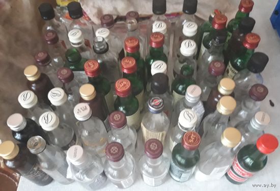 Бутылочки разные (56+1 шт.). Снижение цены.