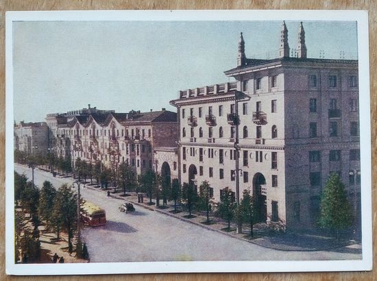 Минск. Улица имени Свердлова. 1954 г. Чистая.