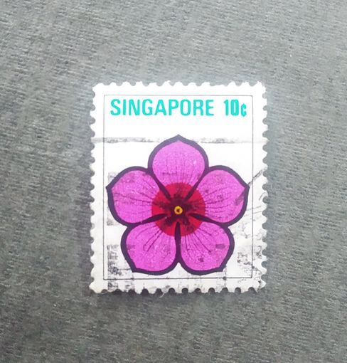 Марка Сингапур 1973 год Цветы