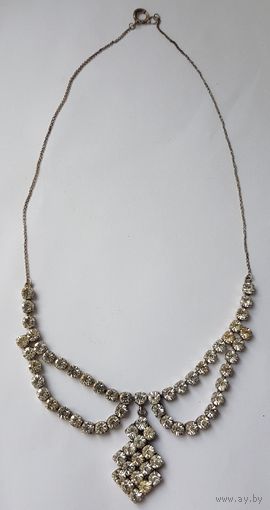 Колье, стразы багеты. Длина 45 см. 70-80-е годы