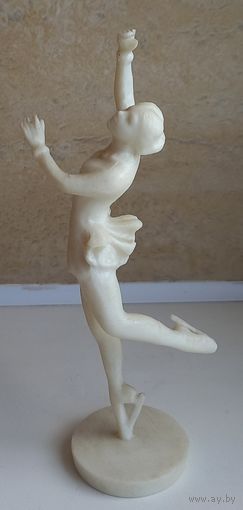 Фигуристка.
