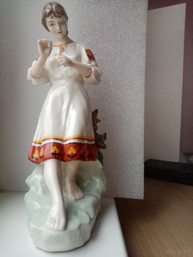 СТАТУЭТКА ГАДАНИЕ НА РОМАШКЕ