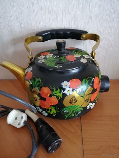 Чайник электрический, времен СССР (1990-91 год), роспись под "ХОХЛОМУ"