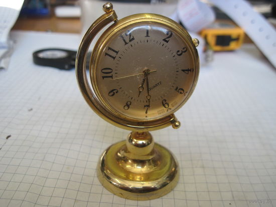 Часы кварц 7 см.