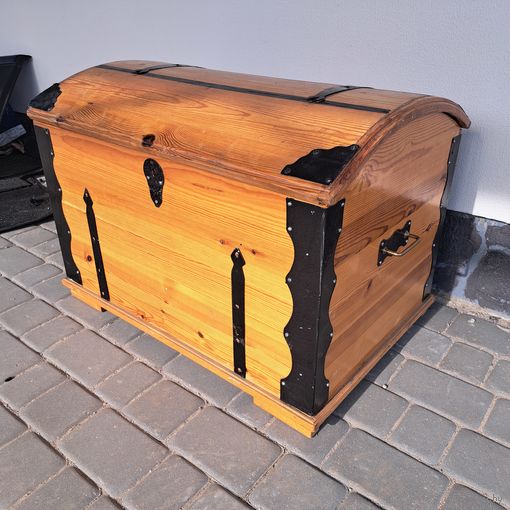 Сундук. Винтаж. Европа.