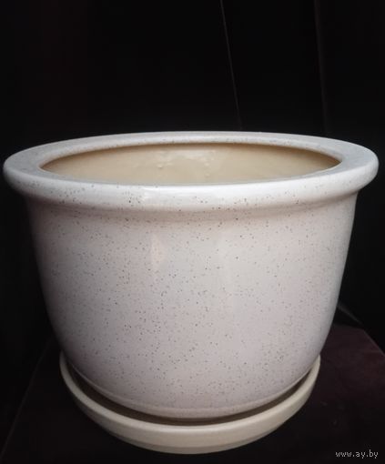 Кашпо. Большое. Горшок для больших растений