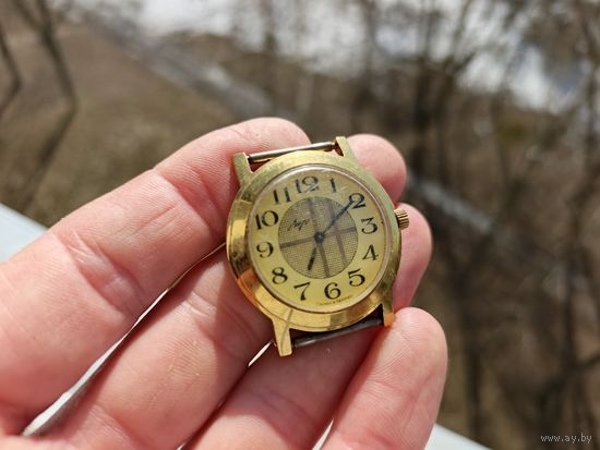 Часы Луч. На ходу.