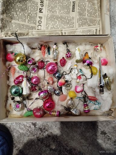 Новогодние игрушки,малютки,с рубля