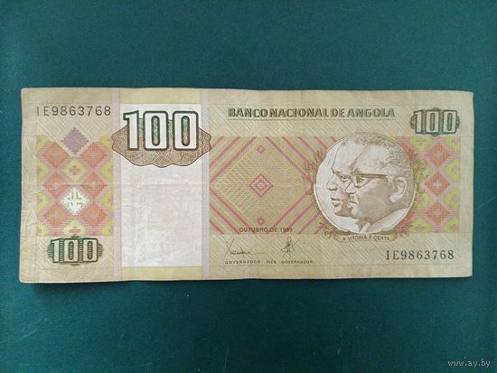 100 кванза Ангола.