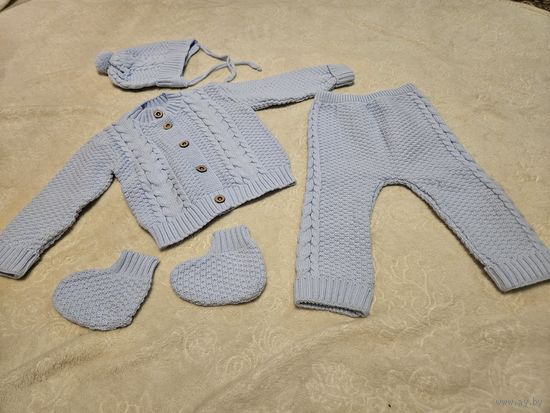 Костюмчик детский вязаный