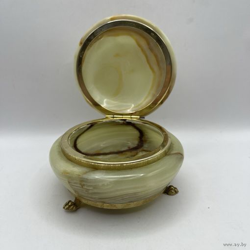 Шкатулка из оникса. Италия. Арт 3549