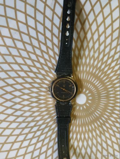 Часы наручные с ремешком CARDINAL . В ремонт,коллекцию,на запчасти. Состояние на скане.