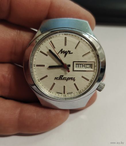 Часы Луч электроннно-механические (идут), без МЦ!!