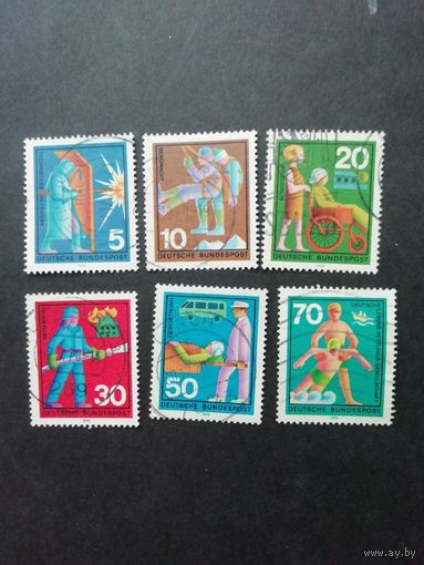 ФРГ 1970 Серия из шести марок "Добровольные службы помощи" (гашеные без клея) Мi:629-634 каталог 2.50 евро