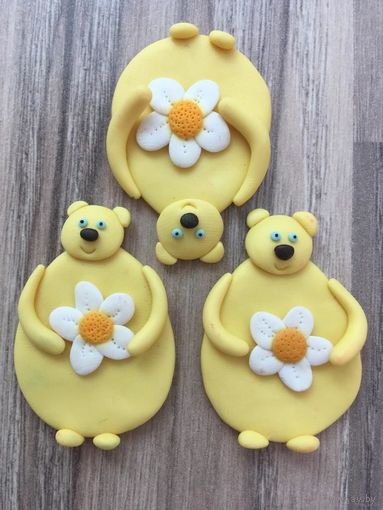 Маленькие медвежата-магниты ручной работы