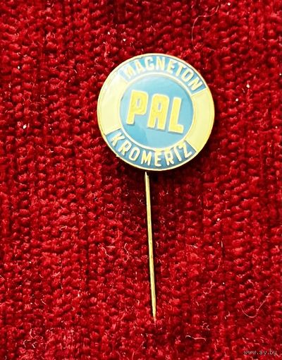 Значок PAL MAGNETON