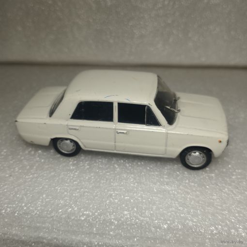 Белые жигули Диагостини 1:43