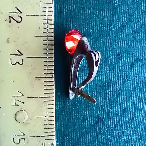 Сережка 875 пробы