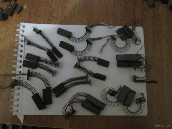 Щетки технические.Цена за пару.