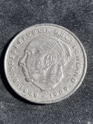 Германия (ФРГ) 2 марки 1973 D Теодор Хойс