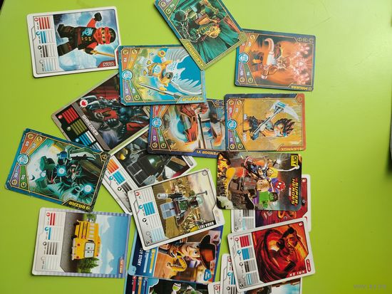 Карточки в коллекцию. Лот