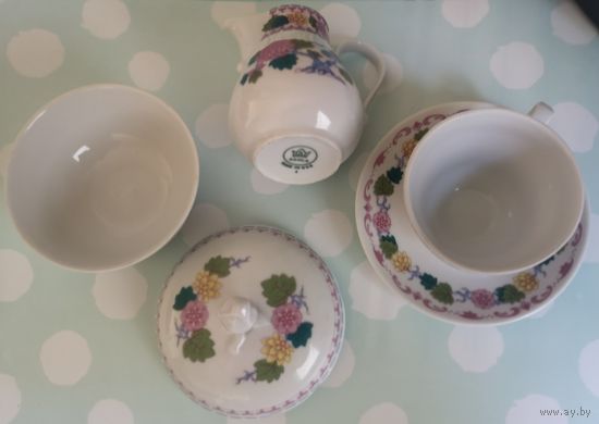 Kahla  кофейня пара, сахарница и сливочник