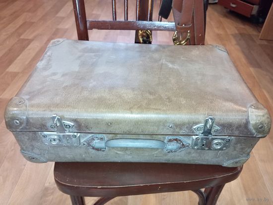 Небольшой чемодан СССР