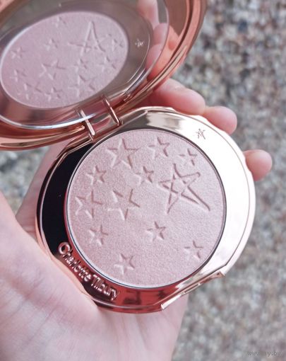 Хайлайтер Charlotte Tilbury Glow Glide Face Architect Highlighter Pillow Talk Glow