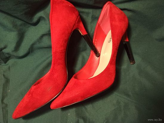 Туфли женские  замшевые, красные р.39