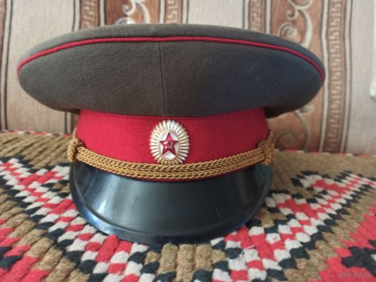 Фуражка офицерская, Краснознаменный Белорусский Военный Округ, Минск, 198..г., р.58.