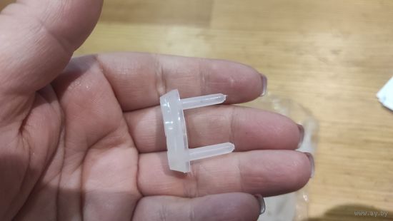 Заглушки для розеток 16 штук. Новые. Цена за все.